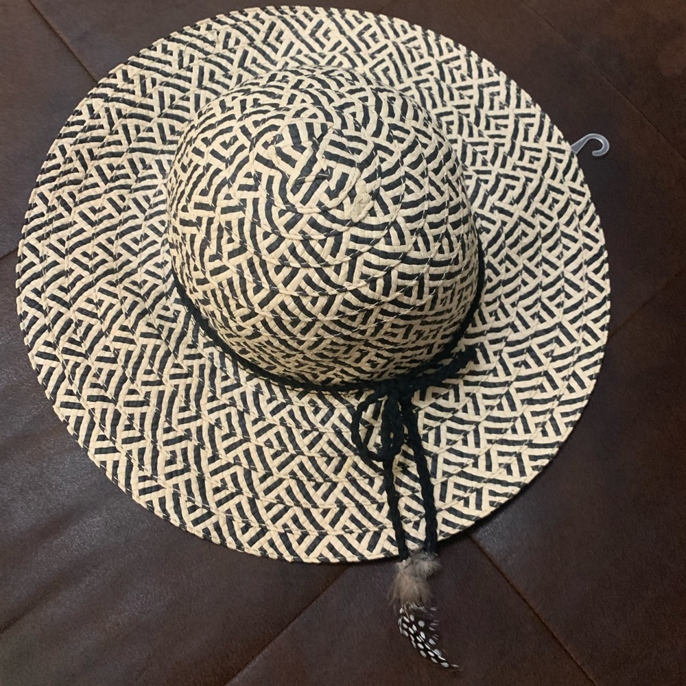 Justice Black and Tan Hat with Feathers
